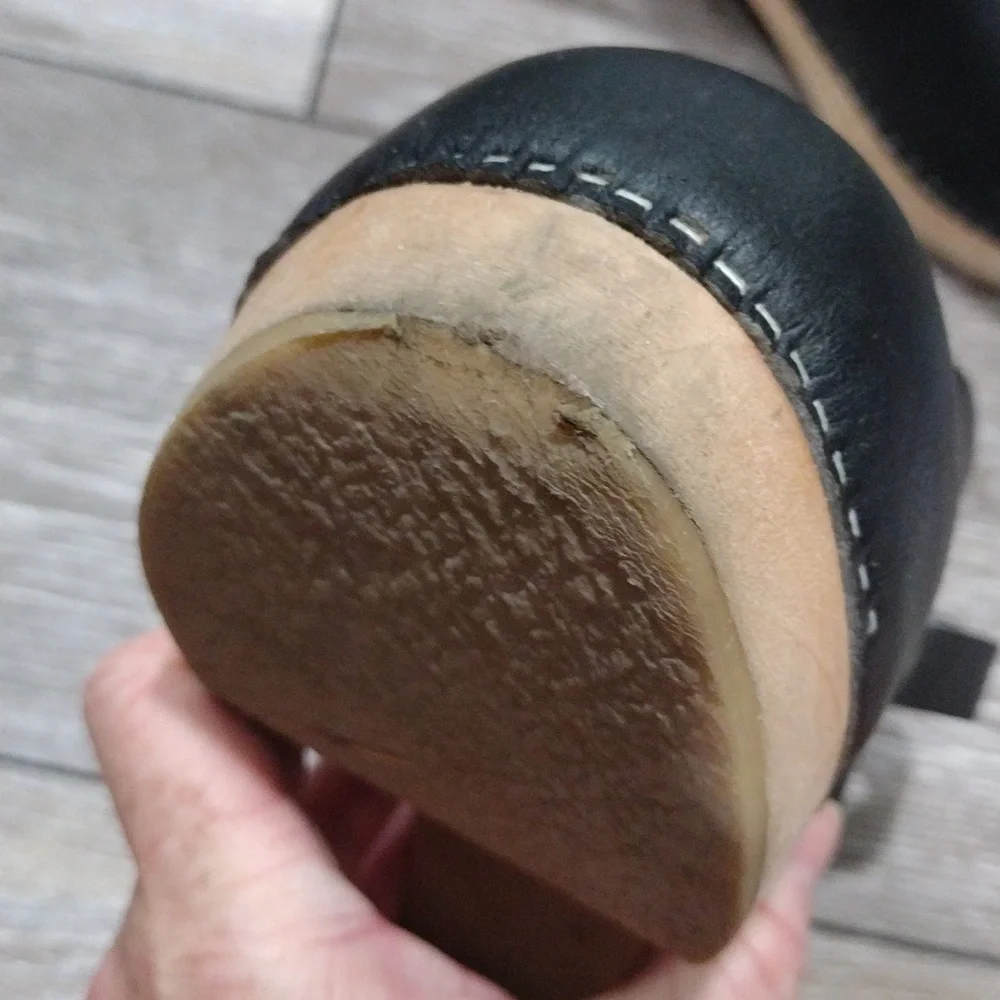 Black no name womens clogs. Size 10.5 - Picture 8 of 12